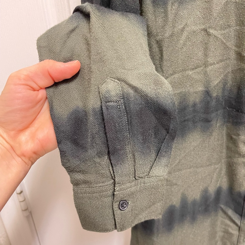 Rails Hunter Button Down In Olive Black Waves - image 6